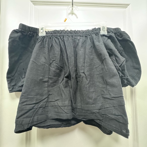 American eagle cropped off shoulder - Picture 2 of 4